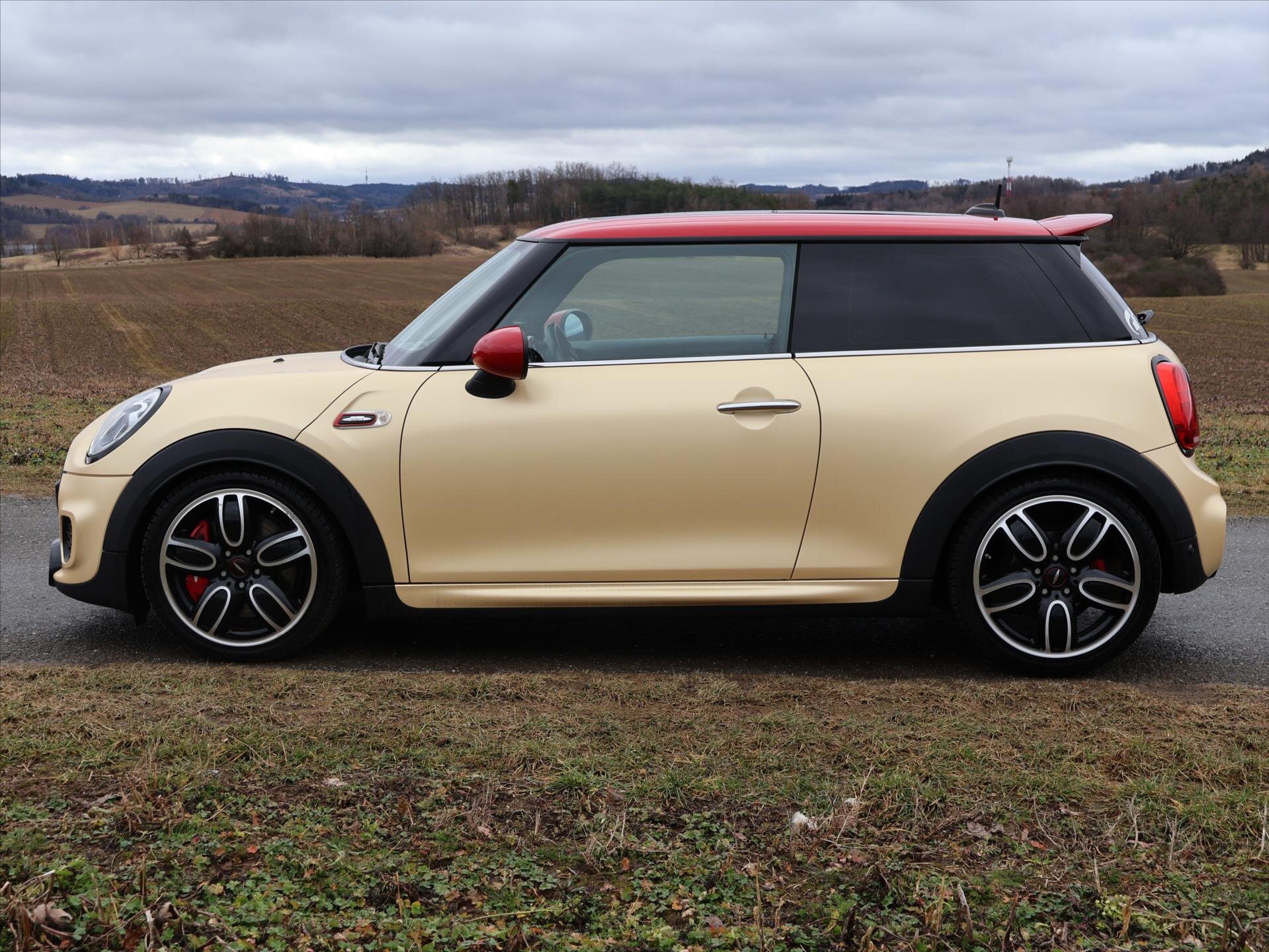 Mini Cooper Hatchback 2,0 l 170 kw