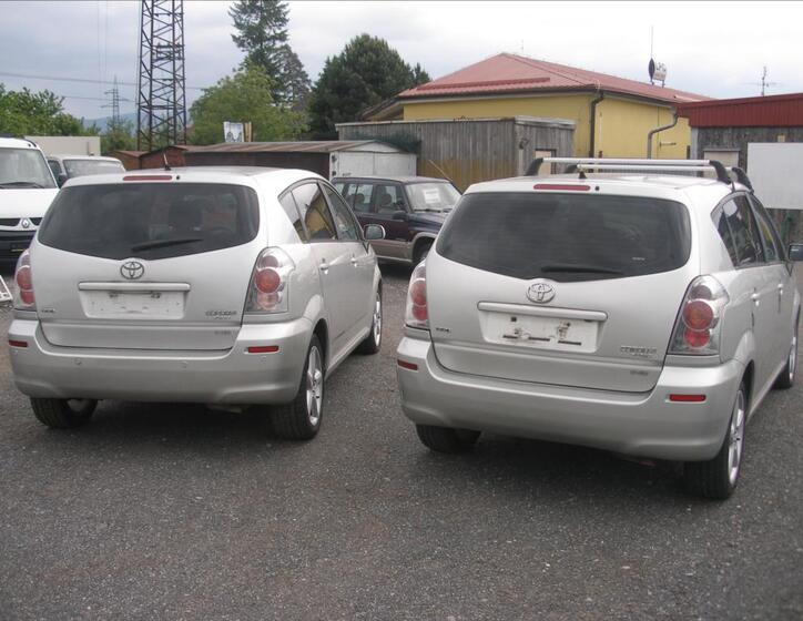 Toyota Corolla Verso 3