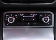 Volkswagen Touareg SUV / Terénní 3,0 l 193 kw