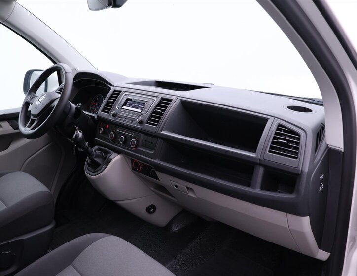 Volkswagen Transporter Kombi 2,0 l 110 kw