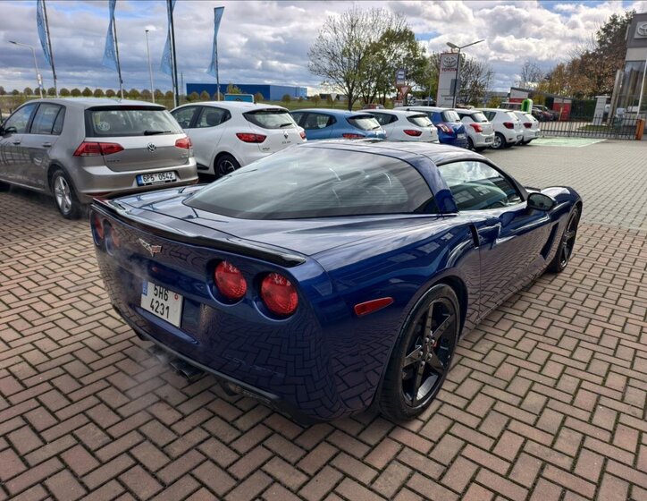 Chevrolet Corvette Kupé 6,0 l 298 kw