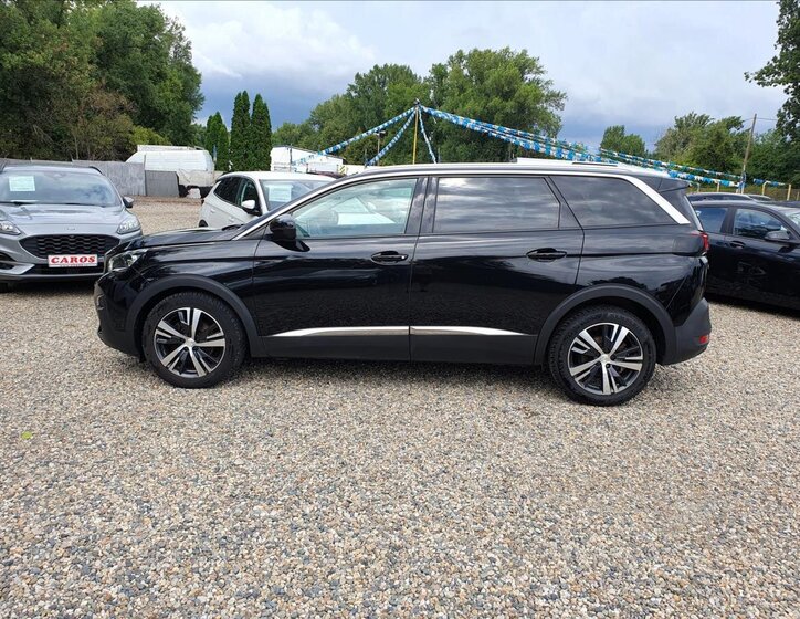 Peugeot 5008 SUV / Terénní 1,5 l 96 kw