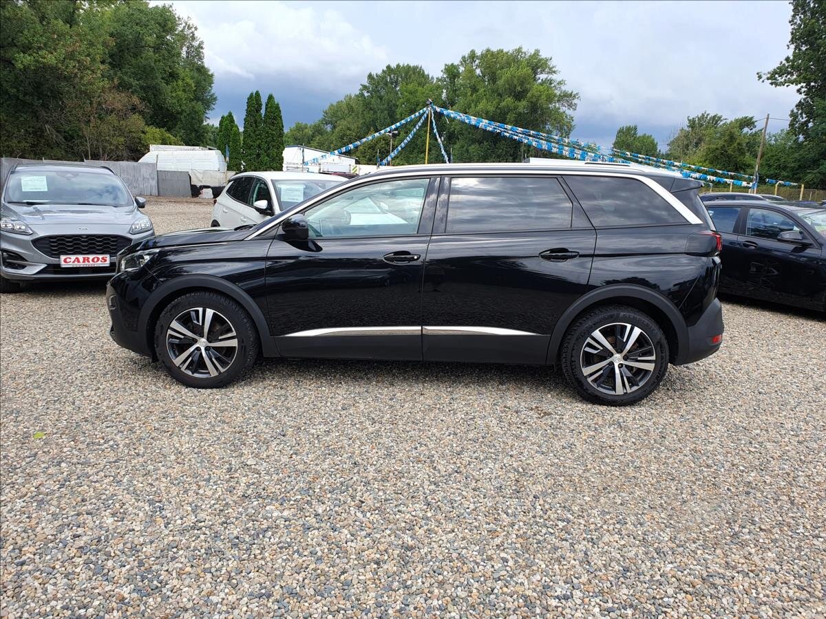Peugeot 5008 SUV / Terénní 1,5 l 96 kw