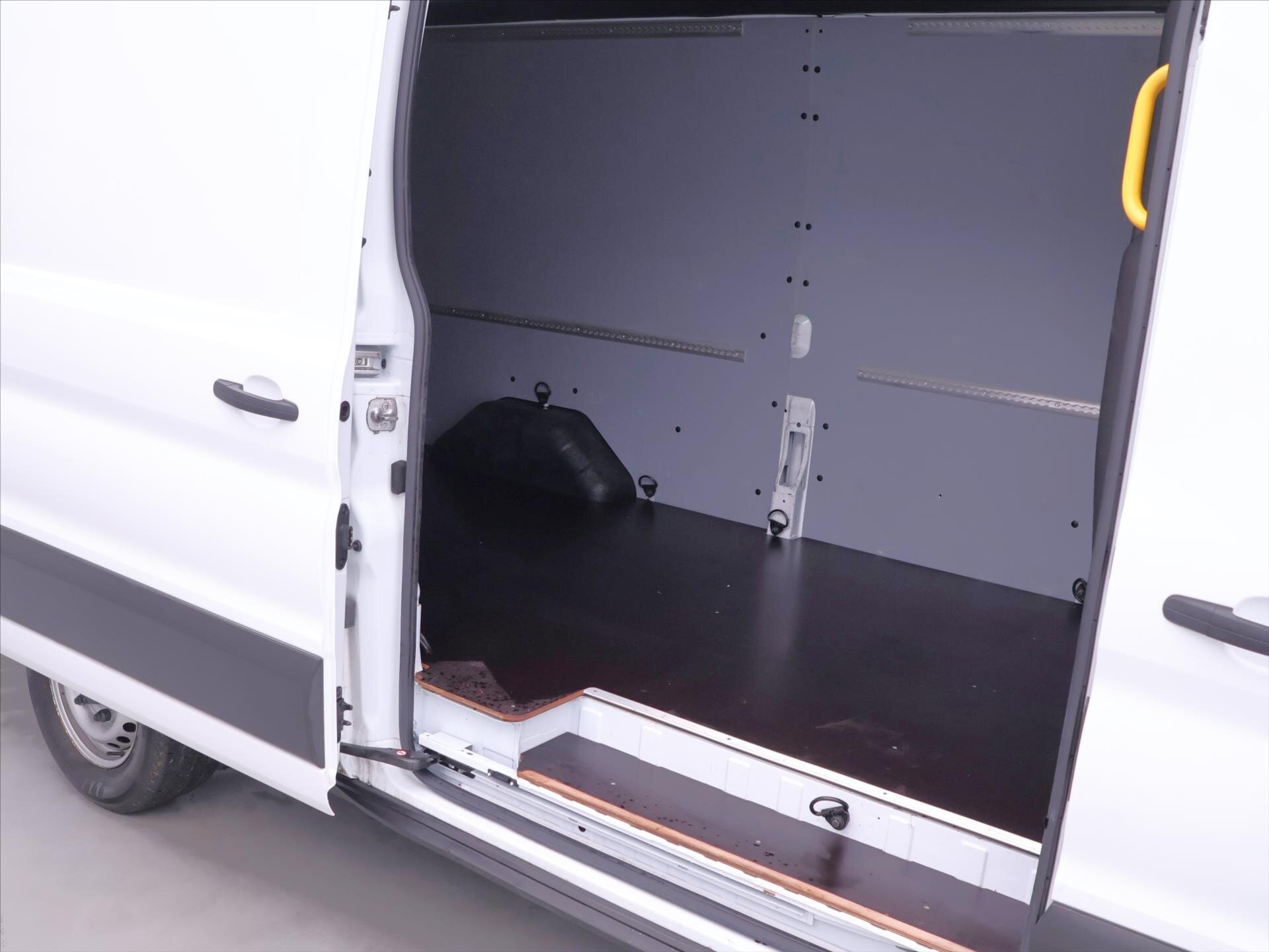 Ford Transit Ostatní 2,0 l 96 kw