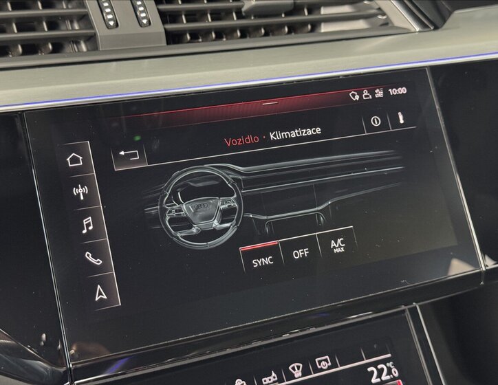 Audi e-tron SUV / Terénní 0,0 300 kw