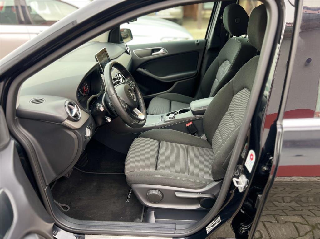 Mercedes-Benz Třídy B Kombi 1,5 l 80 kw