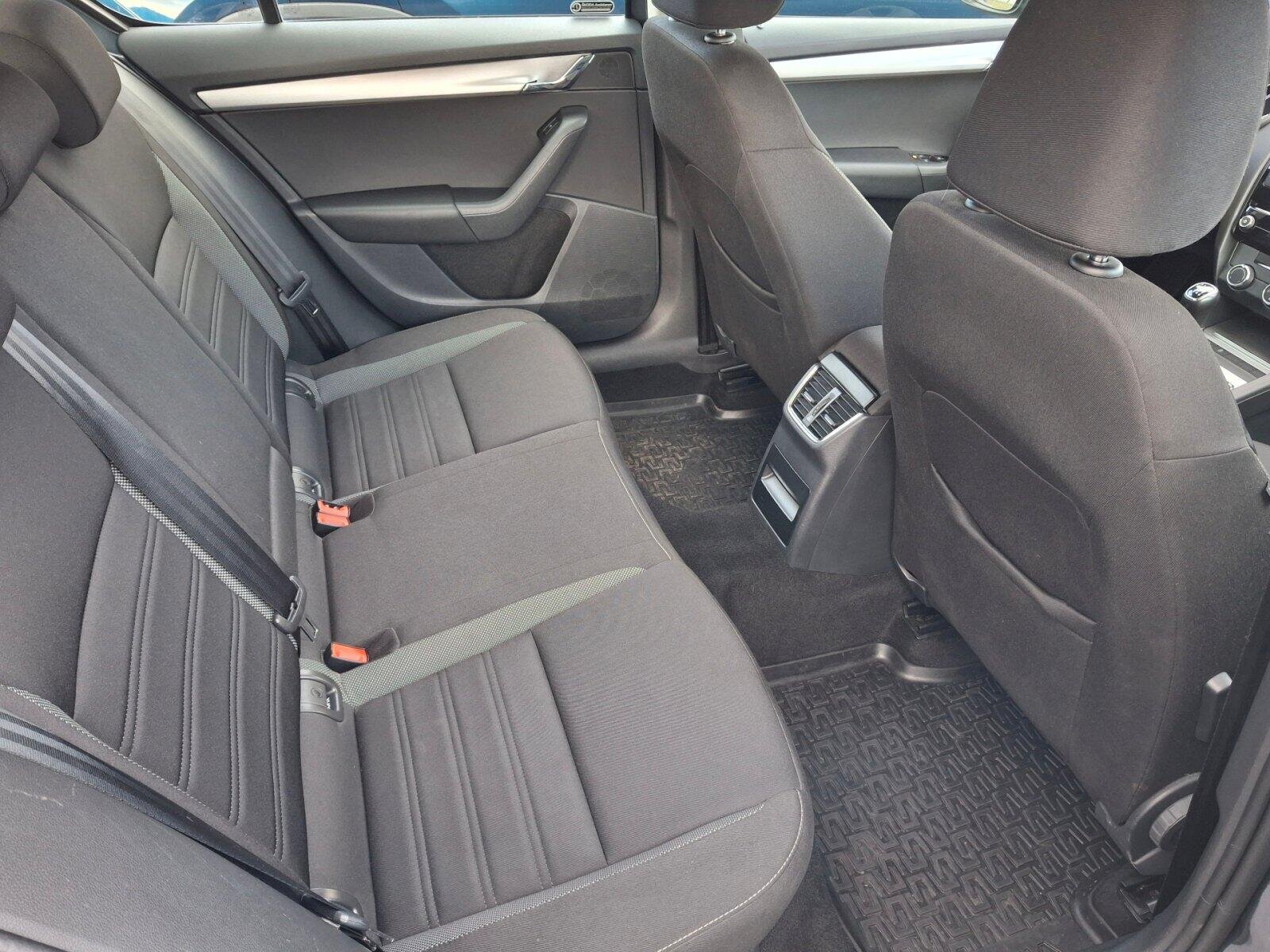 Škoda Octavia Sedan / Limuzína 1,5 l 110 kw