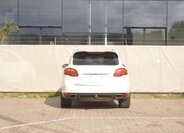 Porsche Cayenne SUV 3,0 l 176 kw