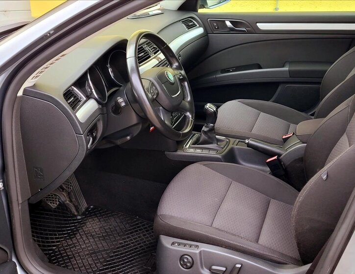 Škoda Superb Kombi 1,8 l 118 kw