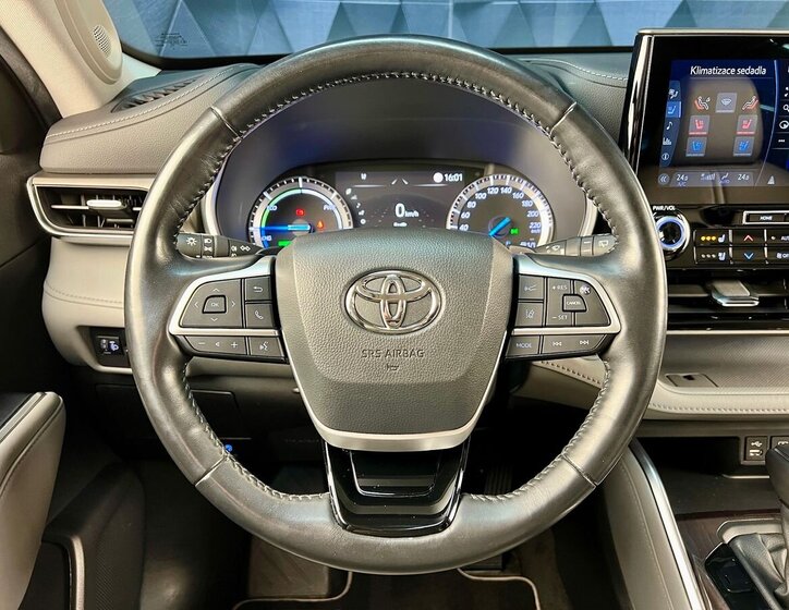 Toyota Highlander SUV 2,5 l 182 kw