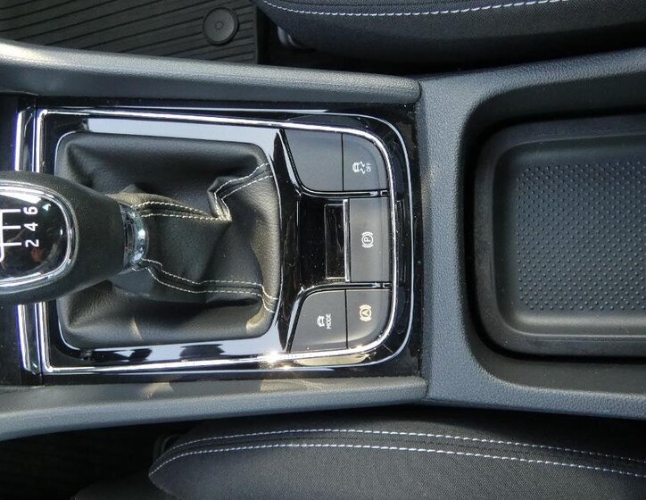 Škoda Karoq SUV / Terénní 1,5 l 110 kw