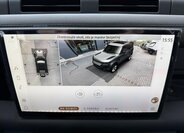 Land Rover Defender 28