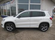 Volkswagen Tiguan 8