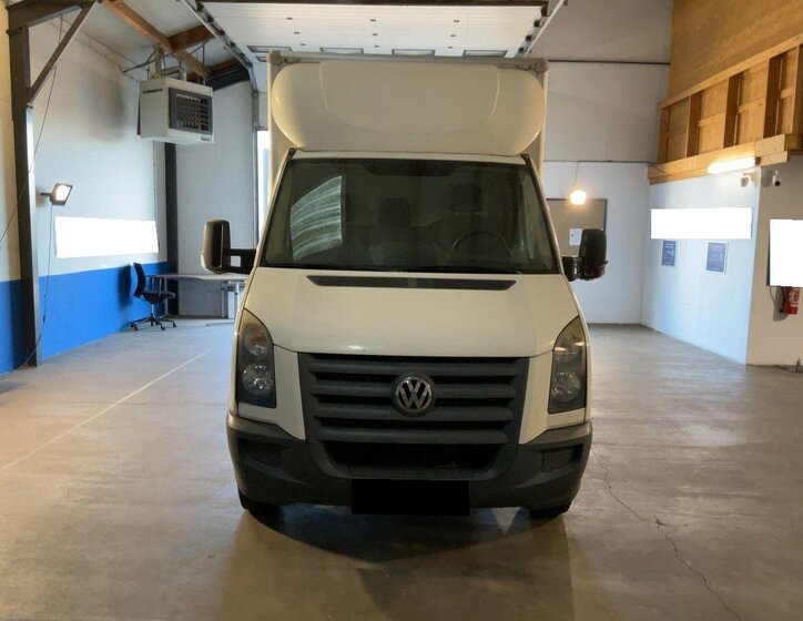 Volkswagen Crafter Skříň 2,5 l 120 kw