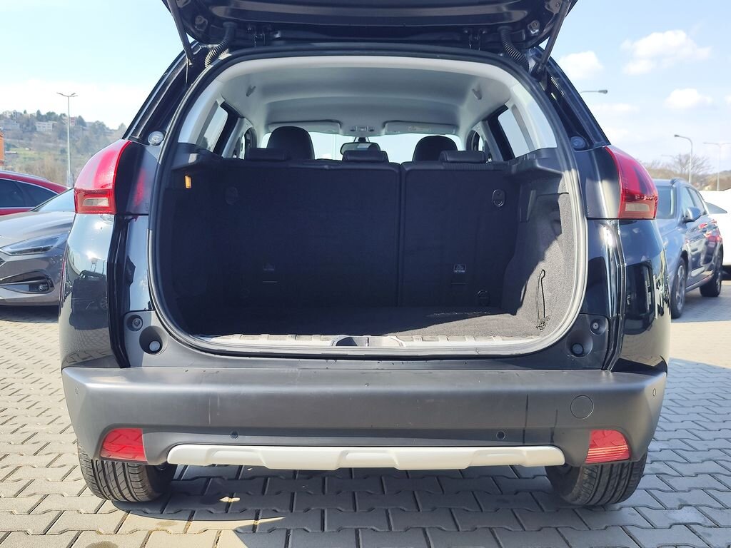 Peugeot 2008 SUV / Terénní 1,2 l 81 kw