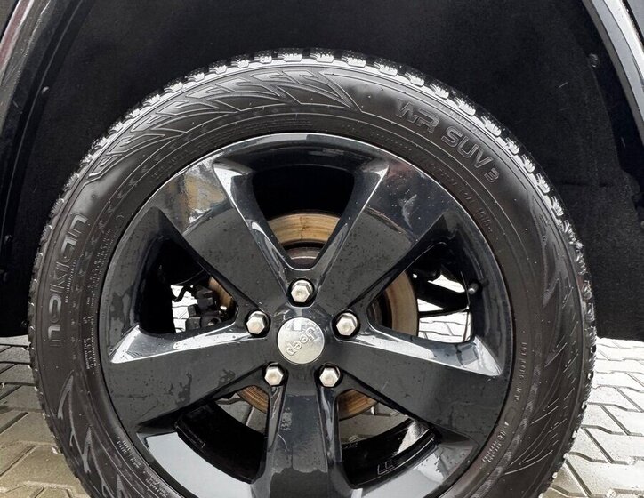 Jeep Grand Cherokee 4