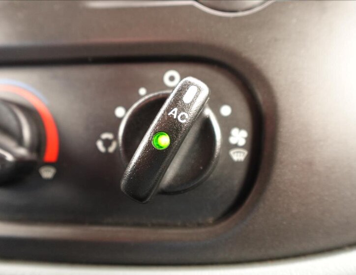 Ford Transit Ostatní 2,2 l 74 kw