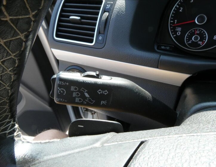 Volkswagen Touran MPV 1,4 l 103 kw