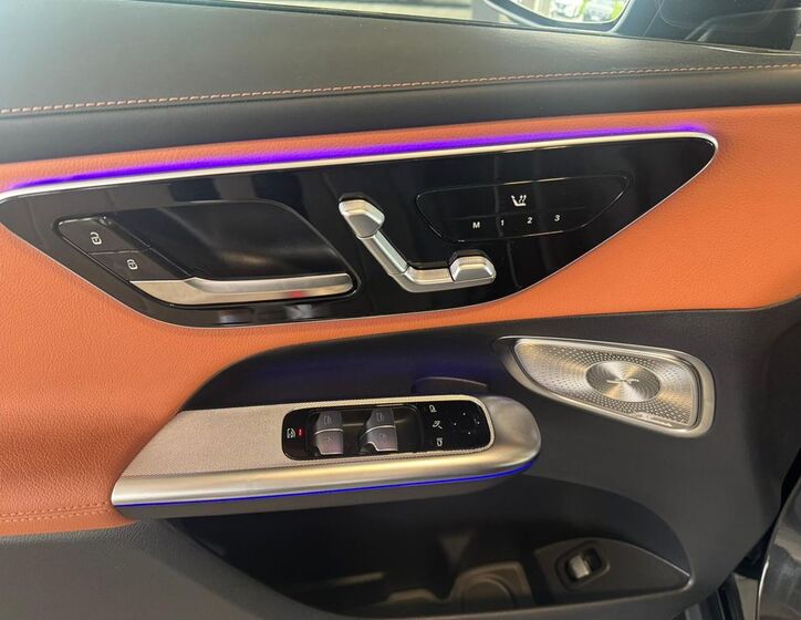 Mercedes-Benz GLC 11