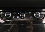 Opel Grandland X SUV / Terénní 1,6 l 88 kw