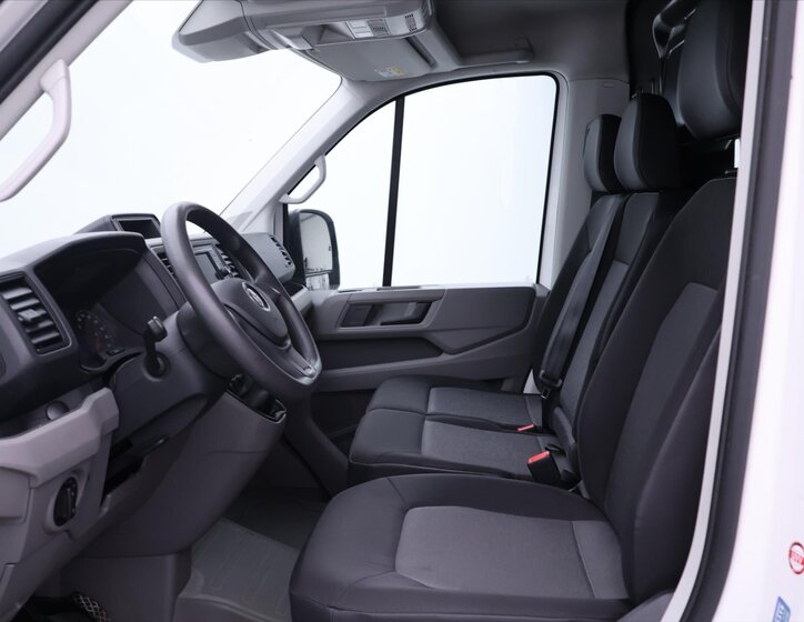 Volkswagen Crafter 10