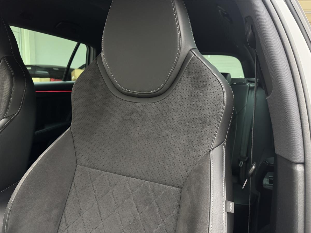 Škoda Superb Kombi 2,0 l 140 kw