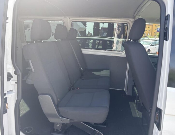 Volkswagen Transporter Kombi 2,0 l 110 kw