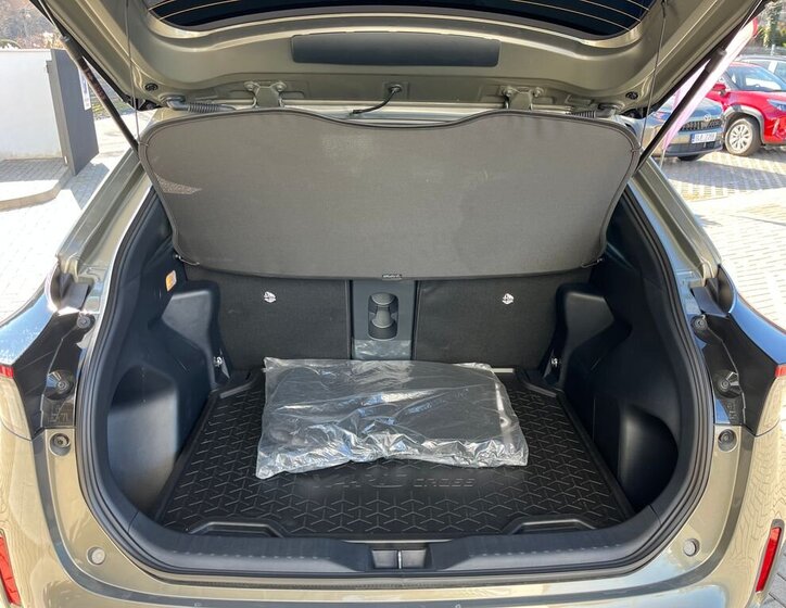 Toyota Yaris Cross SUV / Terénní 1,5 l 68 kw