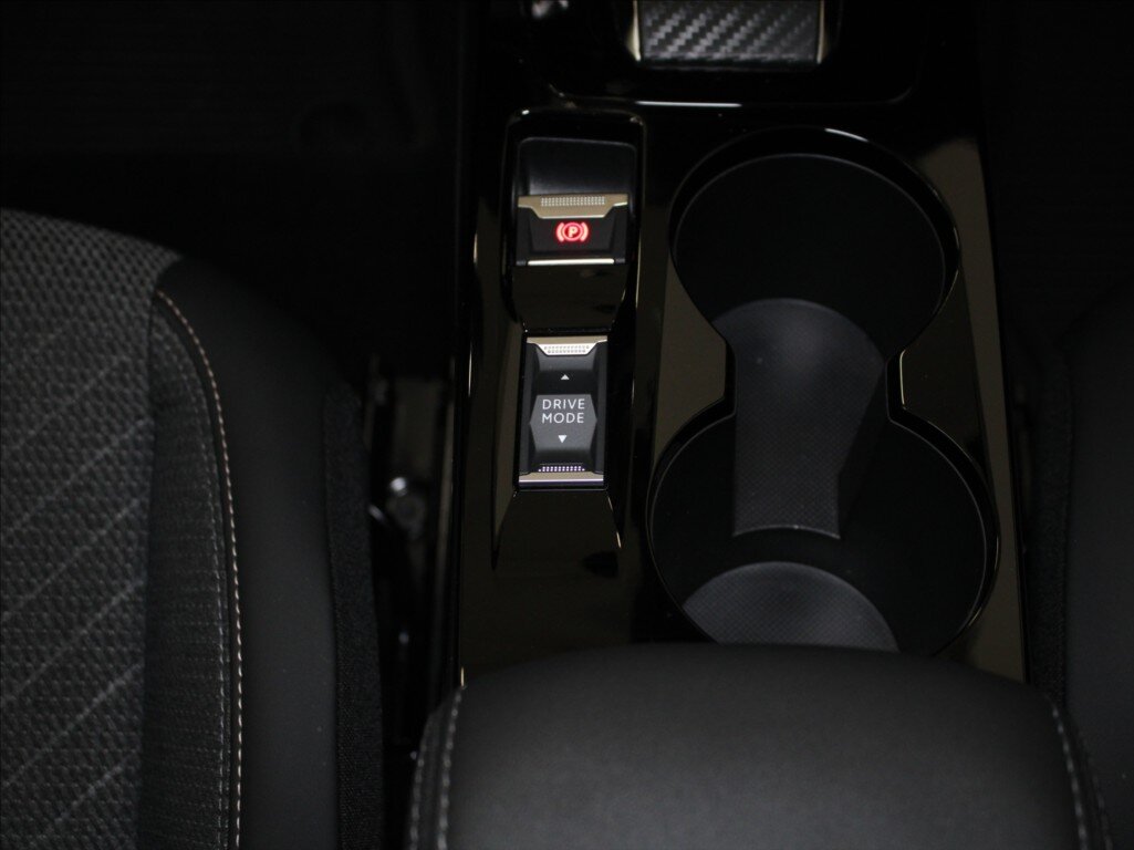 Peugeot 208 Hatchback 1,2 l 74 kw