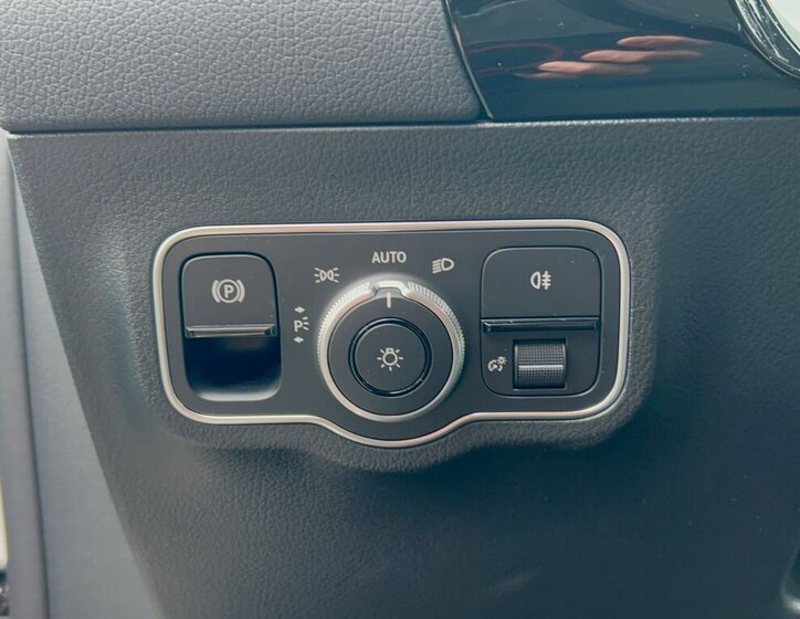 Mercedes-Benz GLA 21