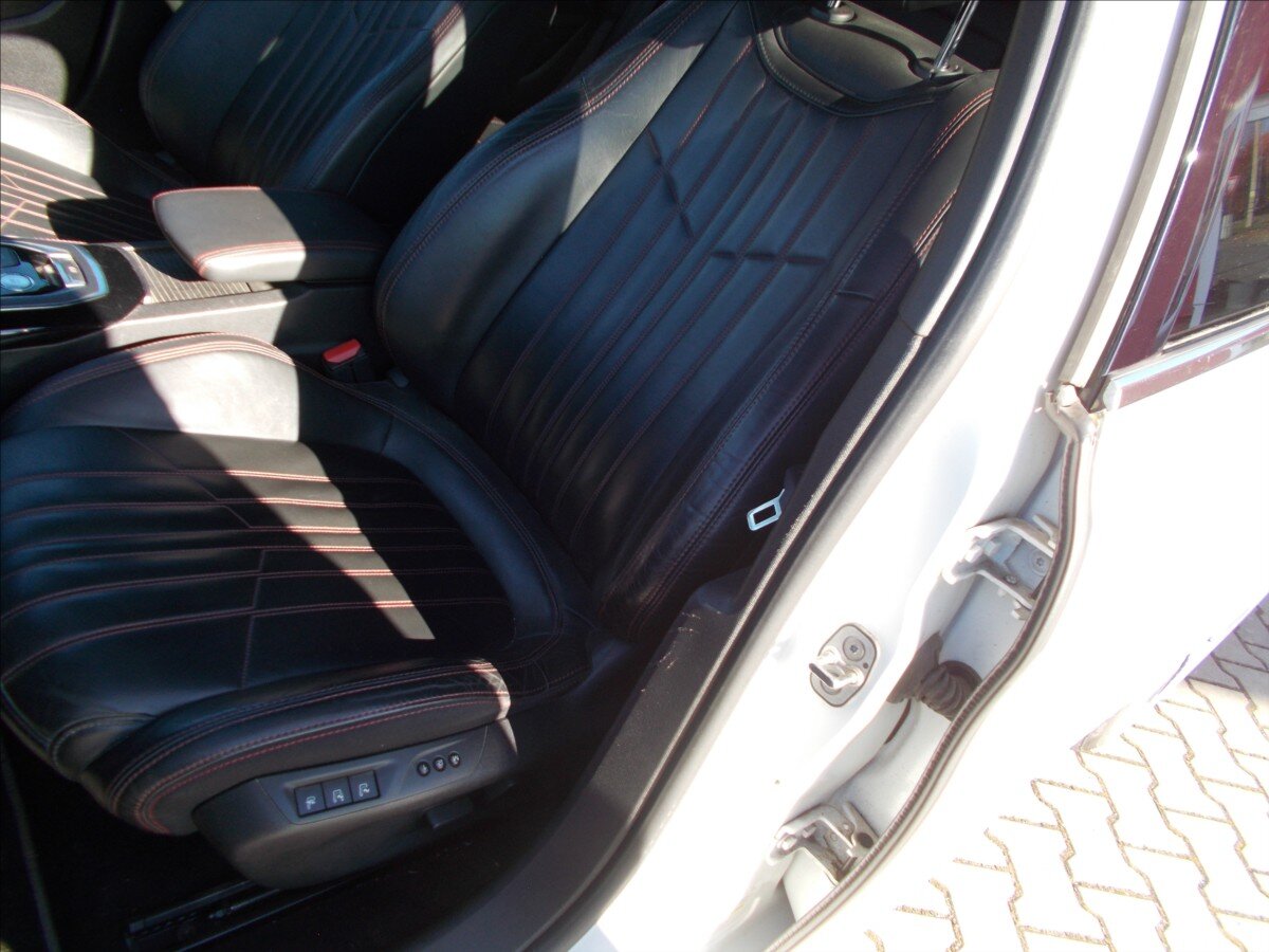 Peugeot 308 Kombi 2,0 l 133 kw