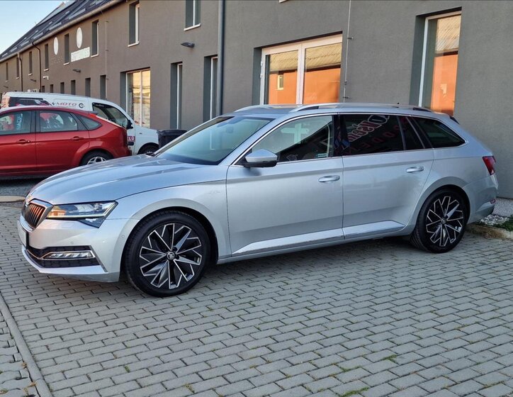 Škoda Superb Kombi 2,0 l 147 kw