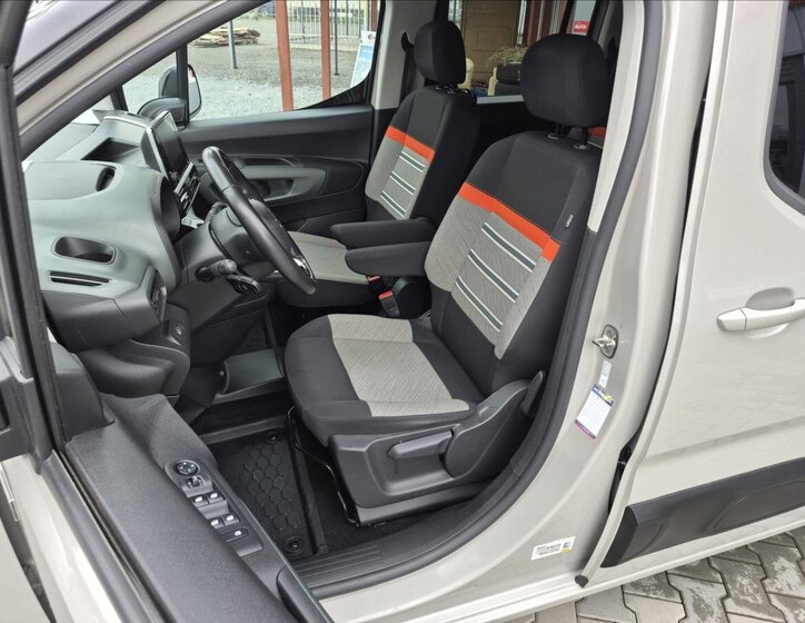 Citroën Berlingo MPV 1,5 l 96 kw