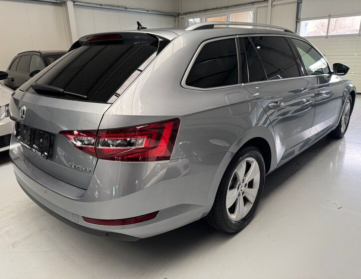 Škoda Superb Kombi 2,0 l 140 kw