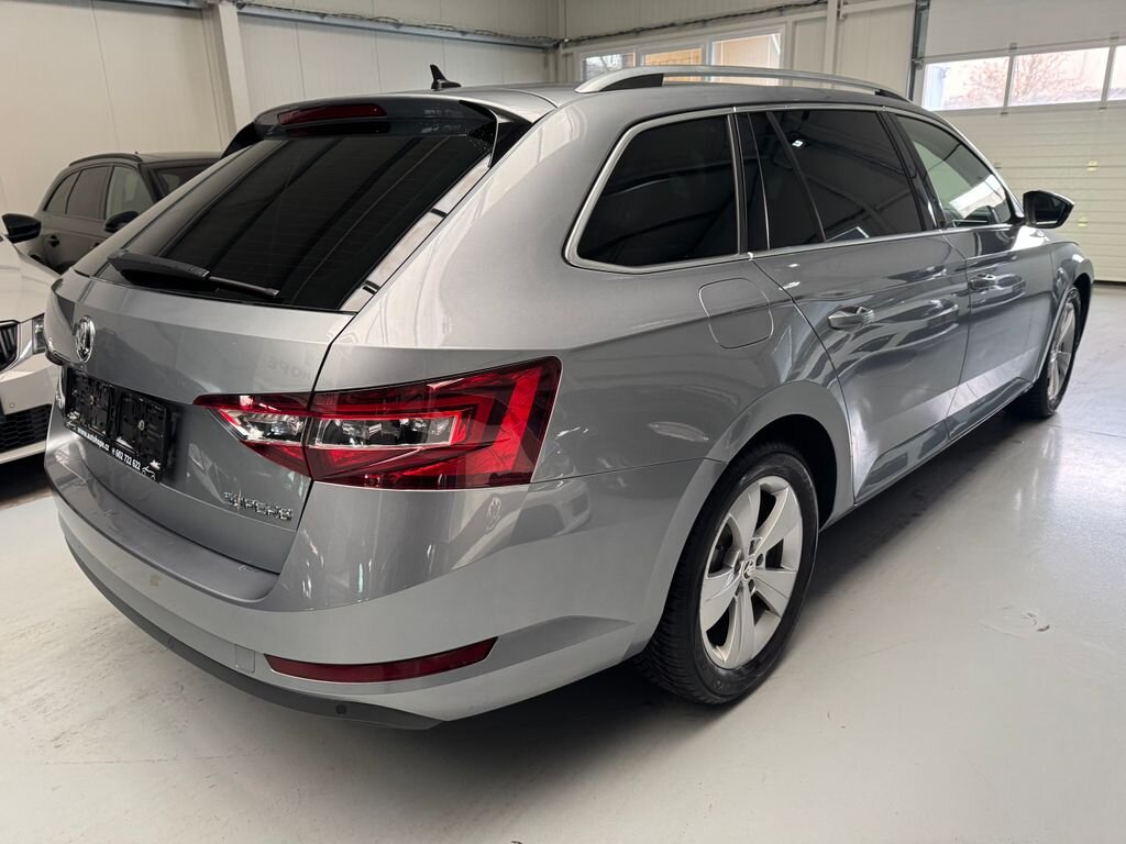 Škoda Superb Kombi 2,0 l 140 kw