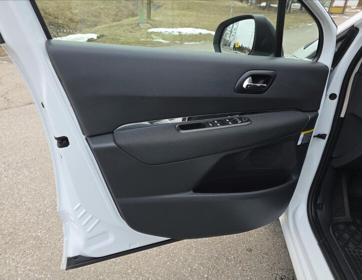 Peugeot 5008 Kombi 1,6 l 84 kw