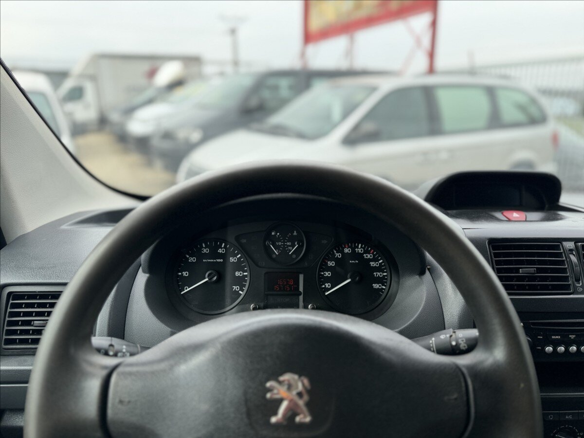 Peugeot Expert Tepee MPV 2,0 l 94 kw