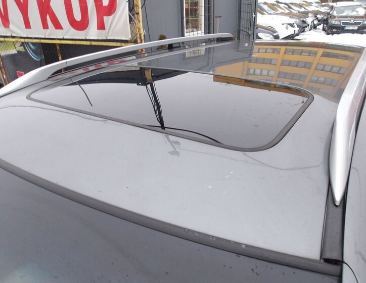 Honda Accord Kombi 2,2 l 110 kw