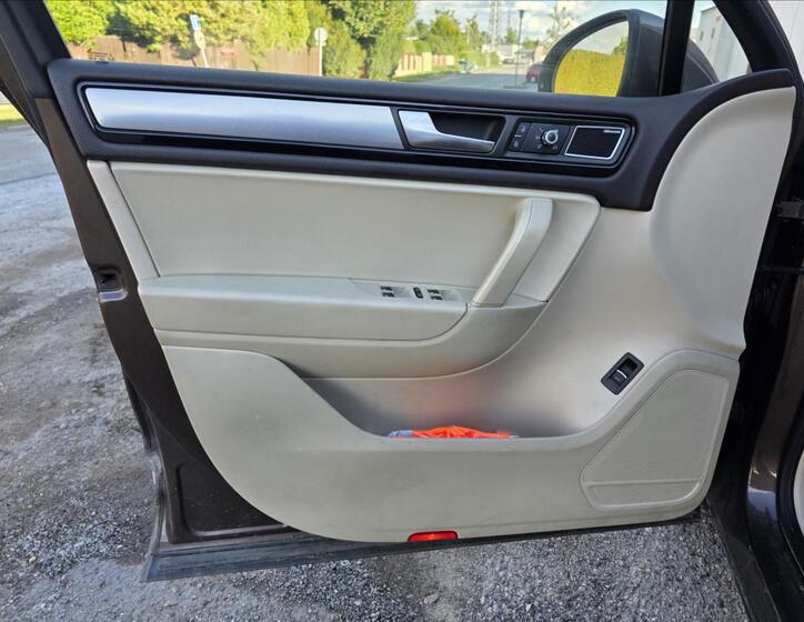 Volkswagen Touareg 20