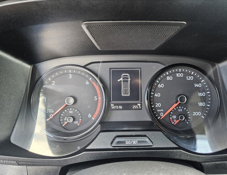 Volkswagen Crafter 9