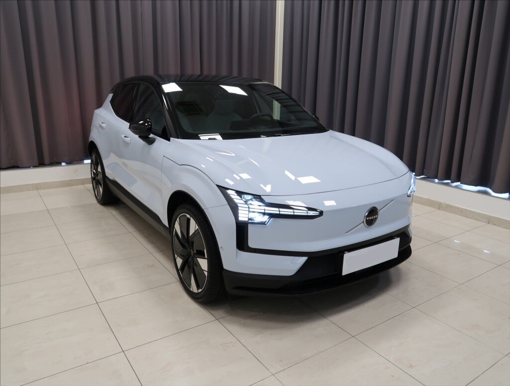 Volvo EX30 SUV 0,0 200 kw