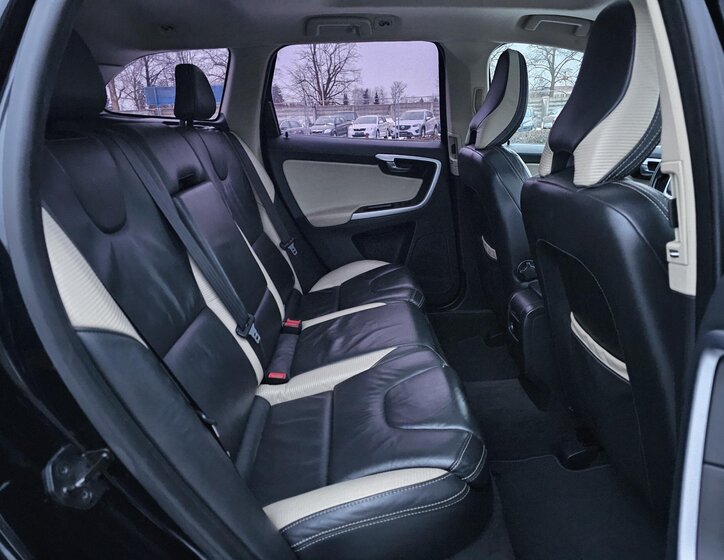 Volvo XC60 SUV 3,0 l 224 kw