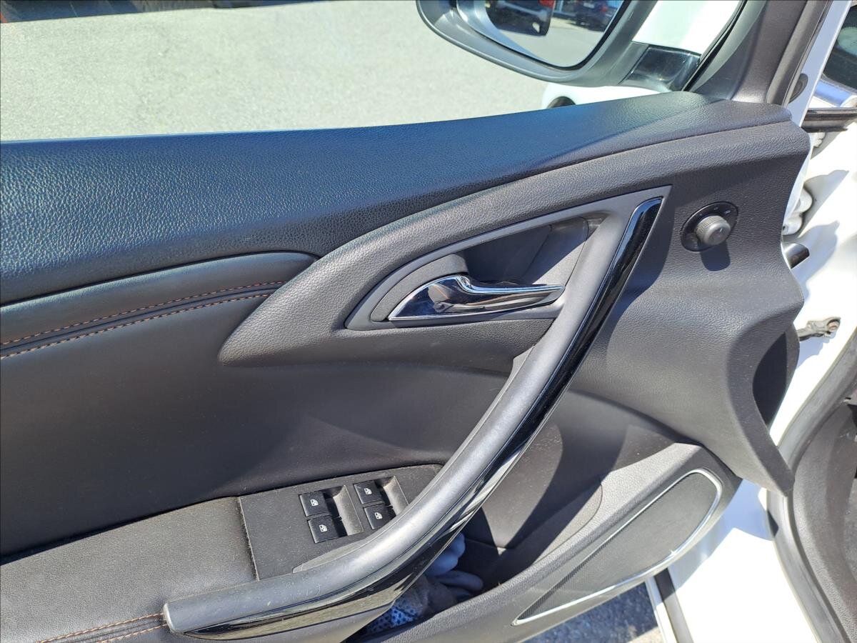 Opel Cascada Kabriolet 2,0 l 121 kw