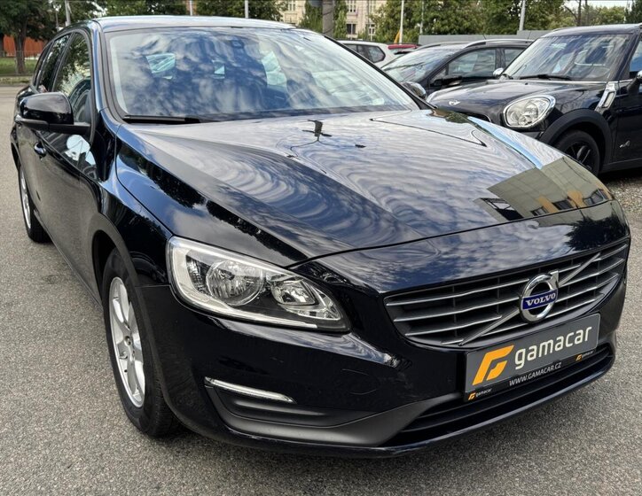 Volvo V60 14