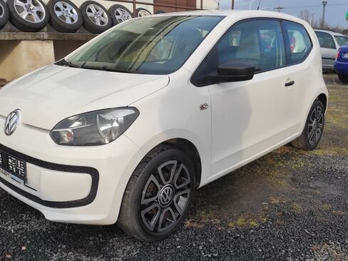 Volkswagen up!