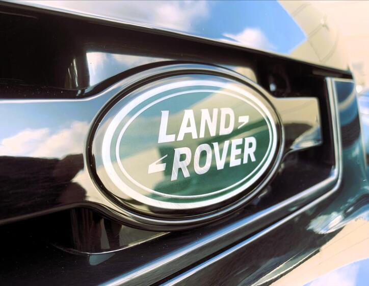 Land Rover Defender 84