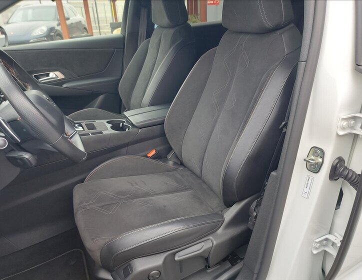 DS Automobiles DS7 Crossback SUV / Terénní 1,6 l 133 kw