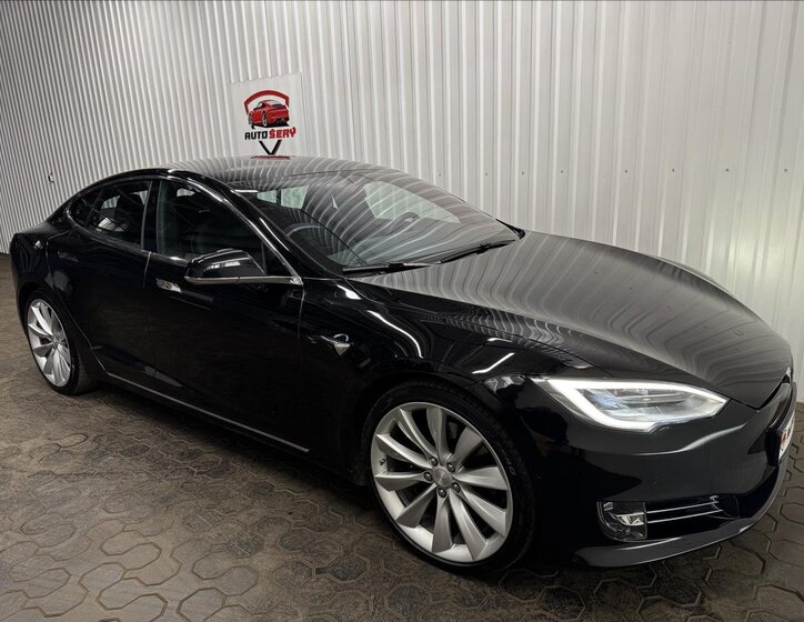 Tesla Model S Liftback 0,0 311 kw