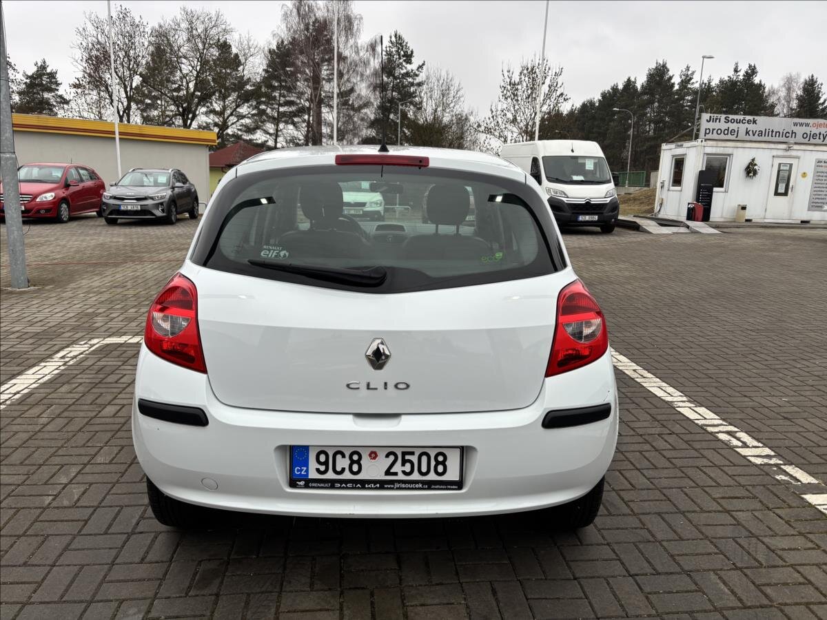 Renault Clio Hatchback 1,1 l 55 kw