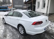 Volkswagen Passat Sedan / Limuzína 1,5 l 110 kw